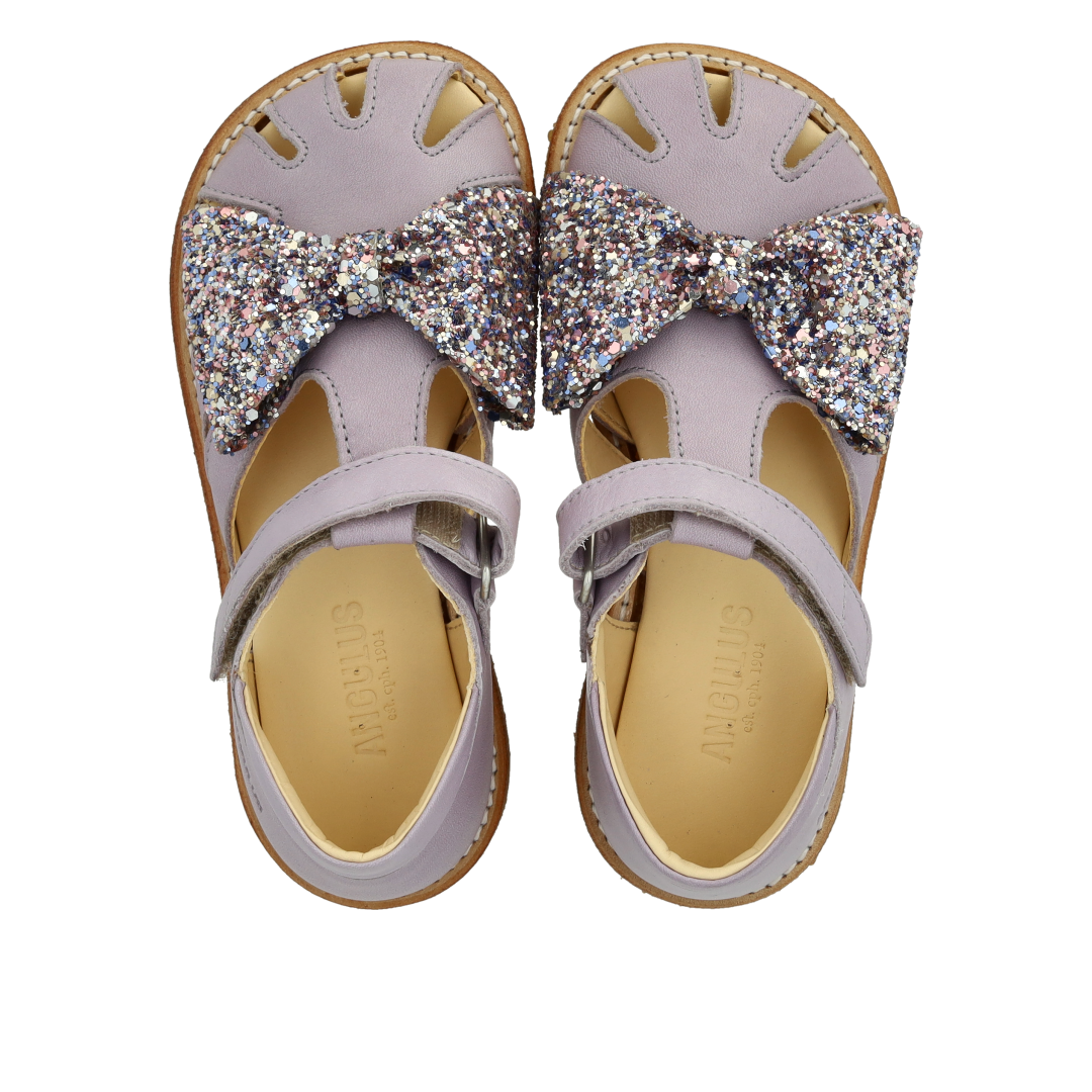 Sandalette mit Glitzerschleife und Klettverschluss