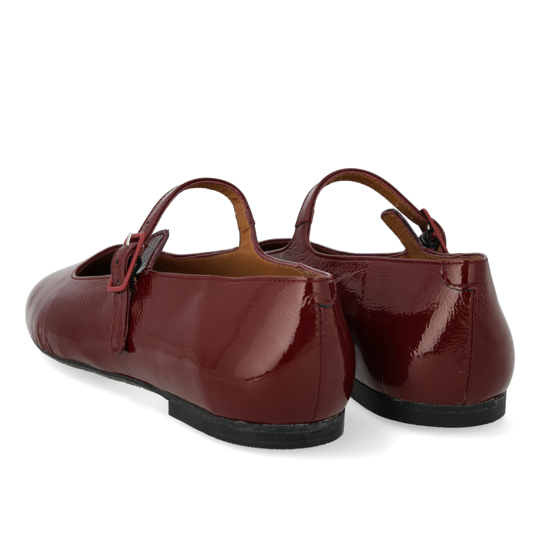 Mary Jane Ballerina mit moderater quadratischer Schuhspitze