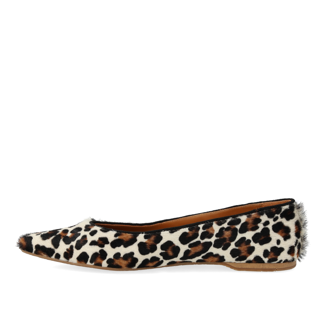 Spitze Ballerina aus Ponyfell im Leopardenmuster
