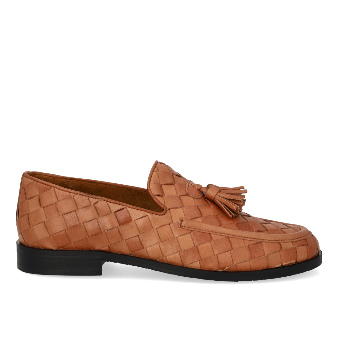 Geflochtener Loafer mit Quasten