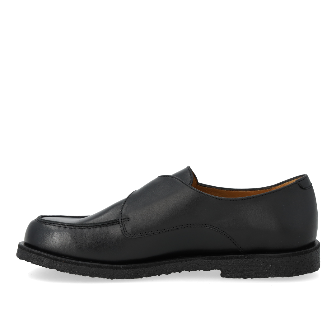 Schuhe mit Schnalle