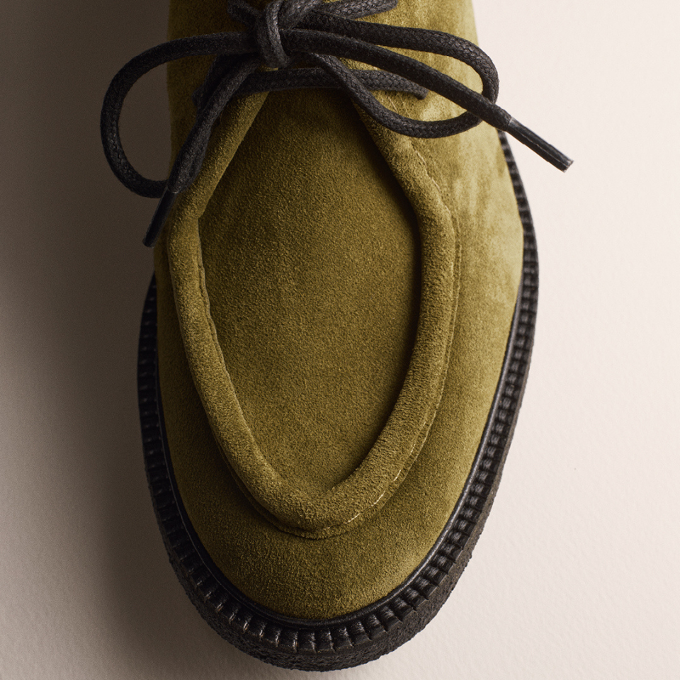 Schnürschuhe