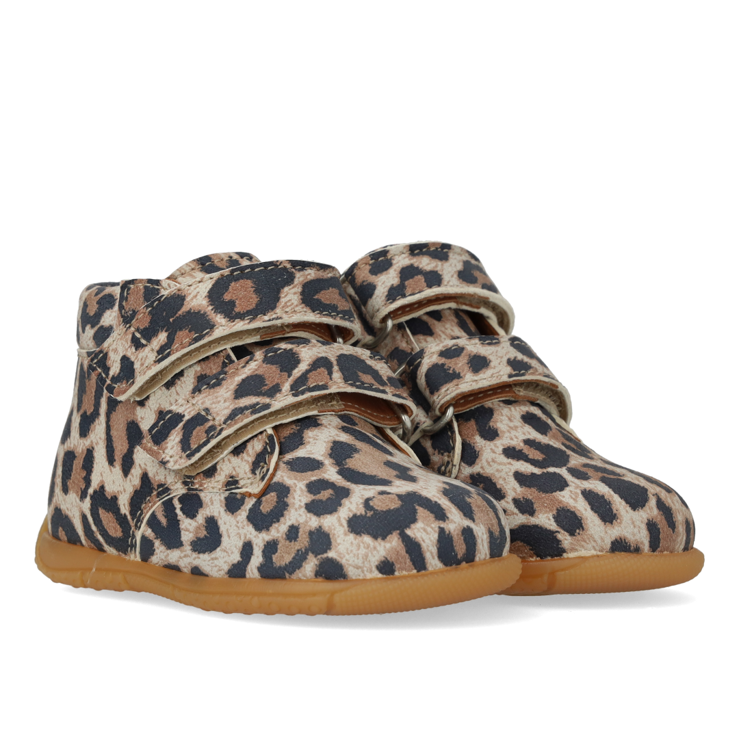 Der erste Schuh