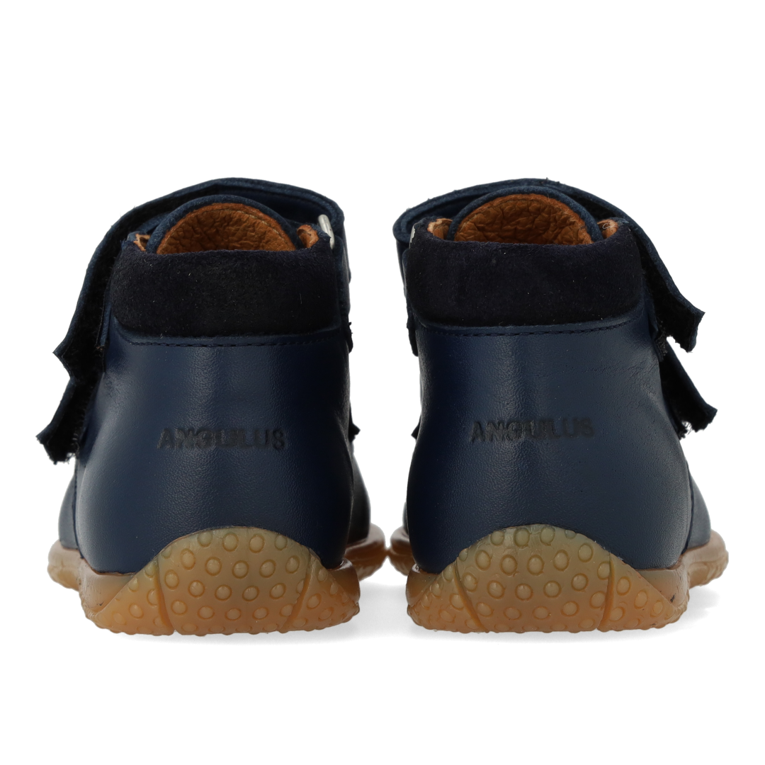 Der erste Schuh