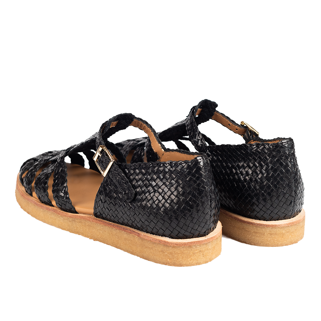 Klassische handgeflochtene Fisherman’s Sandale