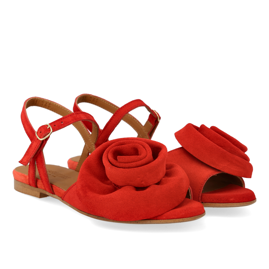 Sandale mit voluminöser Rosenapplikation