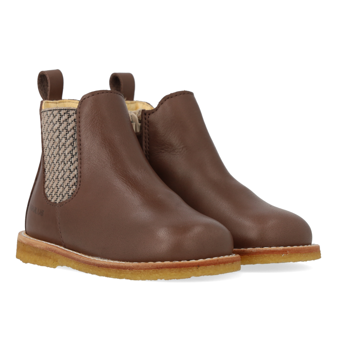 Klassischer Chelsea-Stiefel mit Elastikeinsatz und Reißverschluss