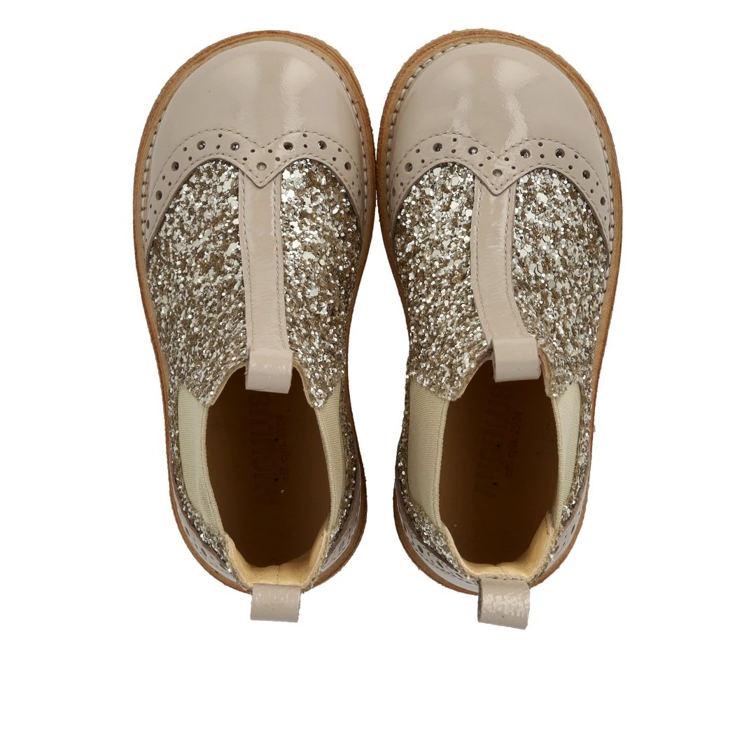 Chelsea-Stiefel mit Brogue-Lochmuster