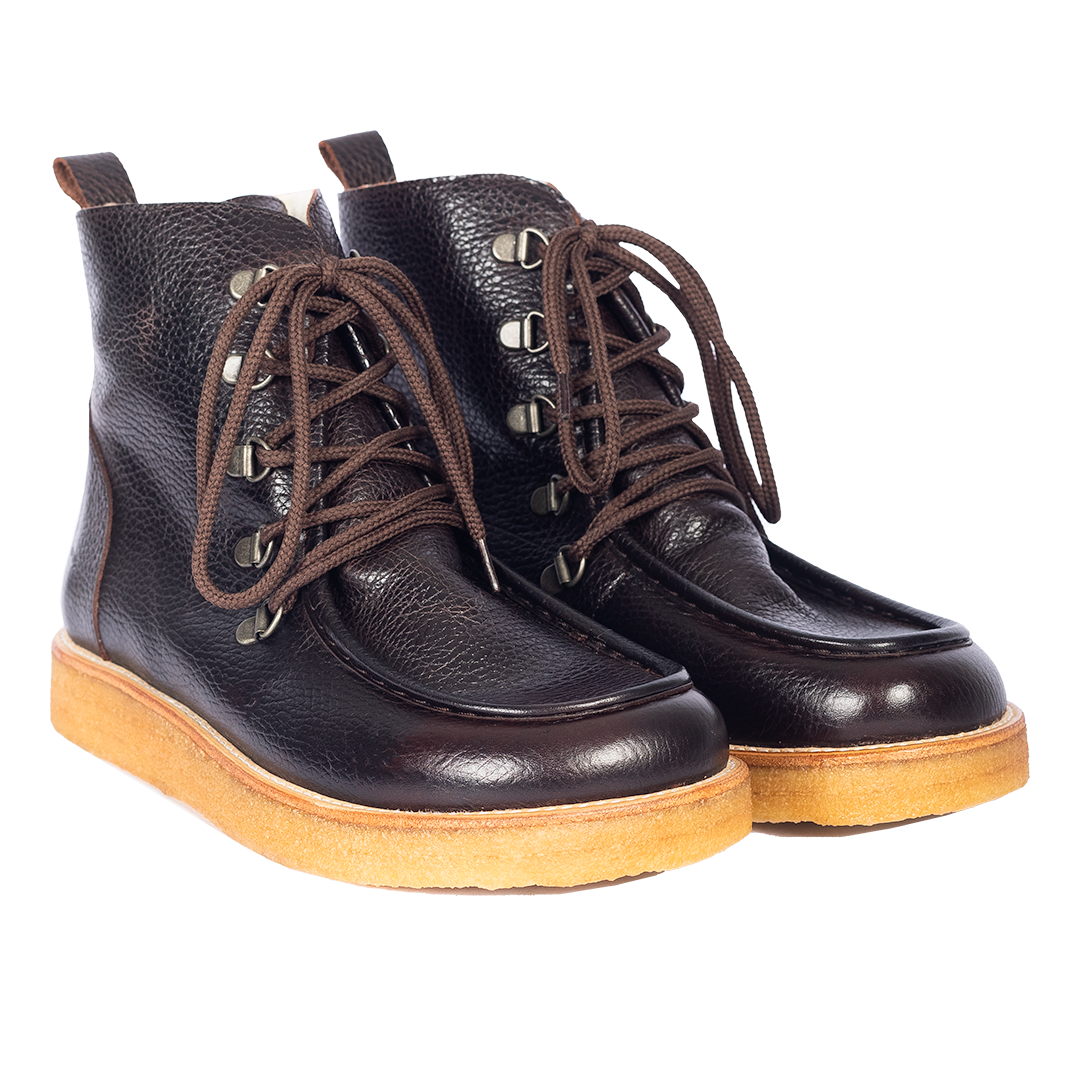 Stiefel mit Wollfutter und weiter Passform
