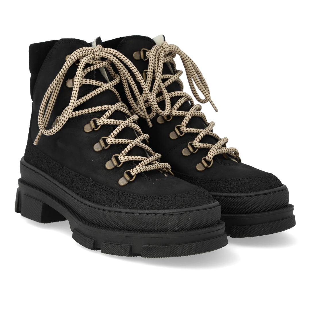 Schnürstiefel mit Wollfutter