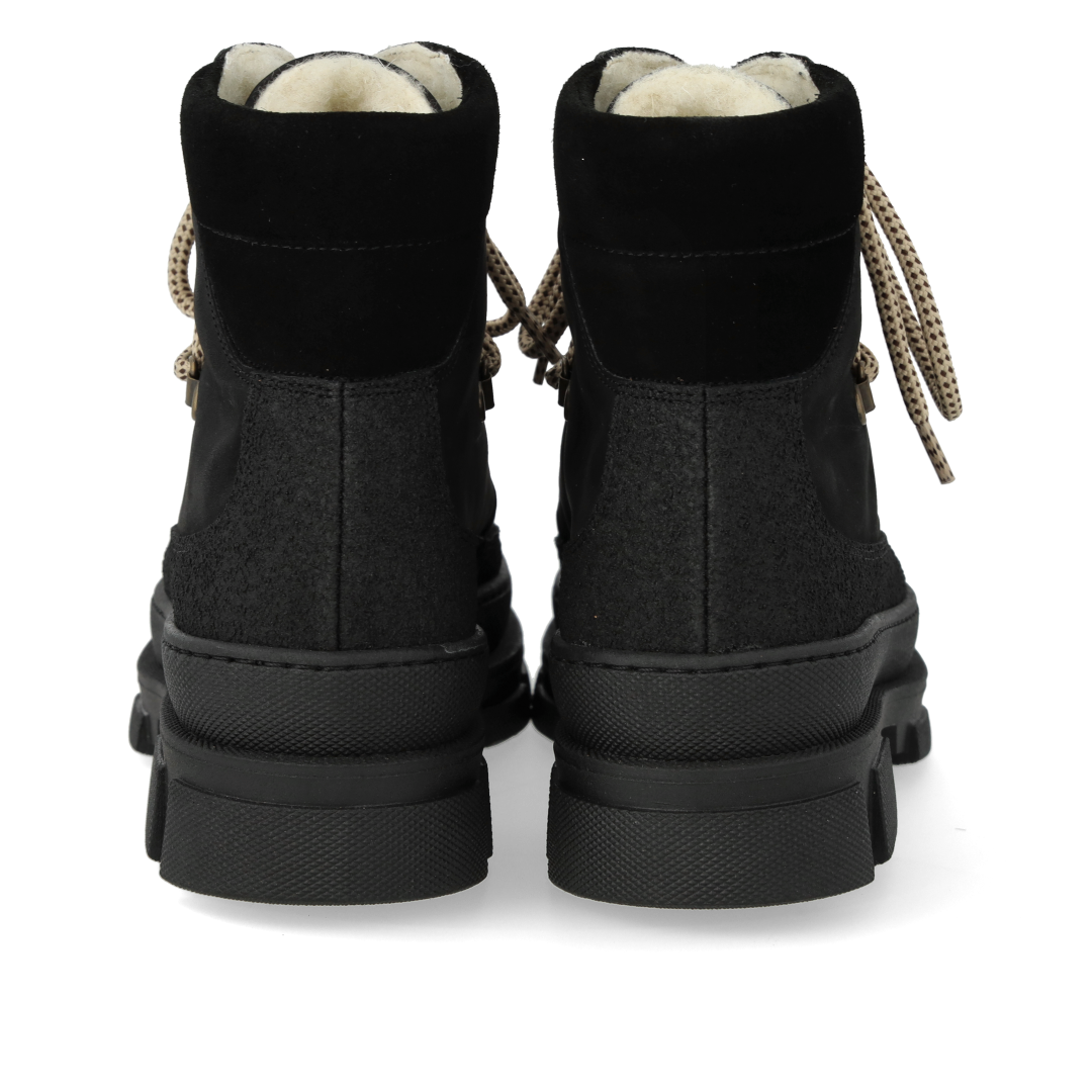 Schnürstiefel mit Wollfutter