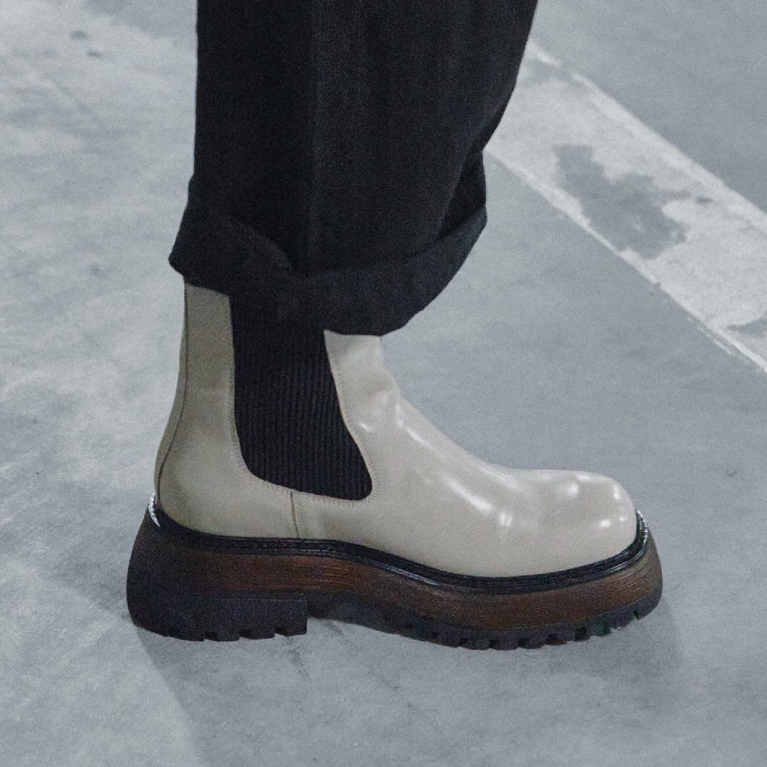 Stiefel mit Gummizug