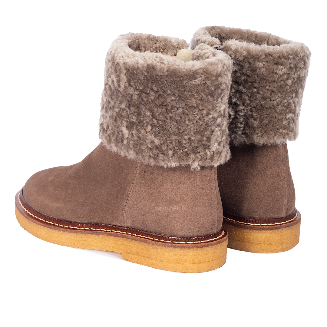 Wildlederstiefel mit weichem Lammwollfutter