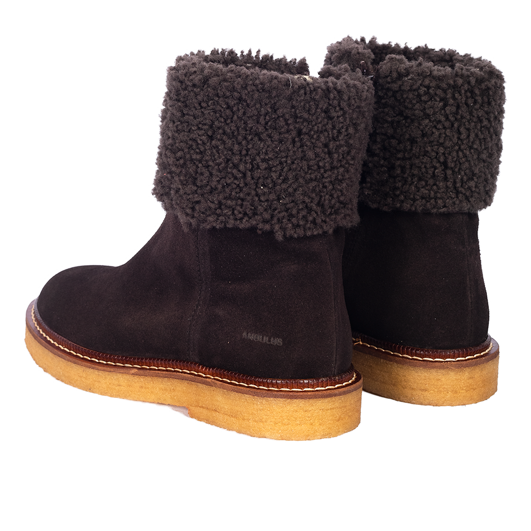 Wildlederstiefel mit weichem Lammwollfutter