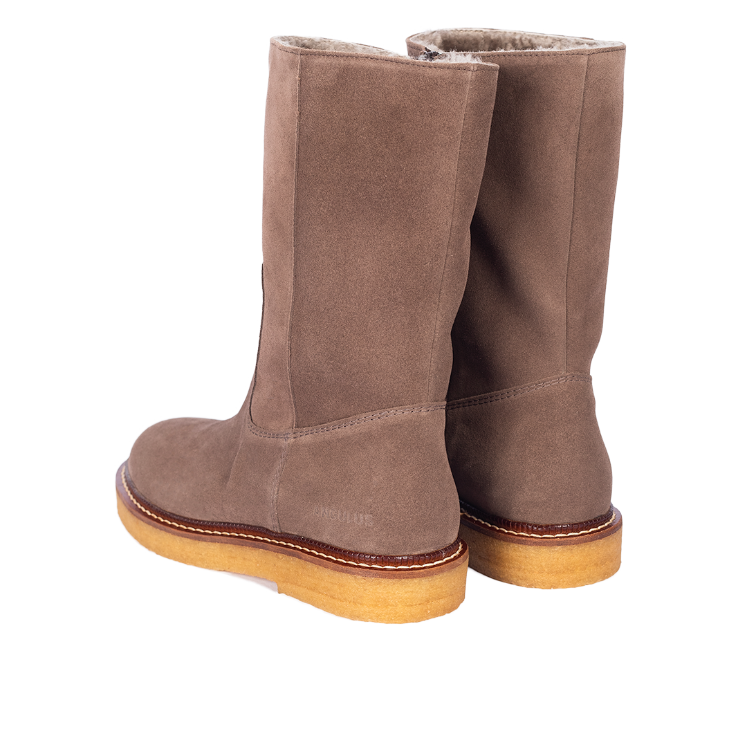 Stiefel mit Wollfutter