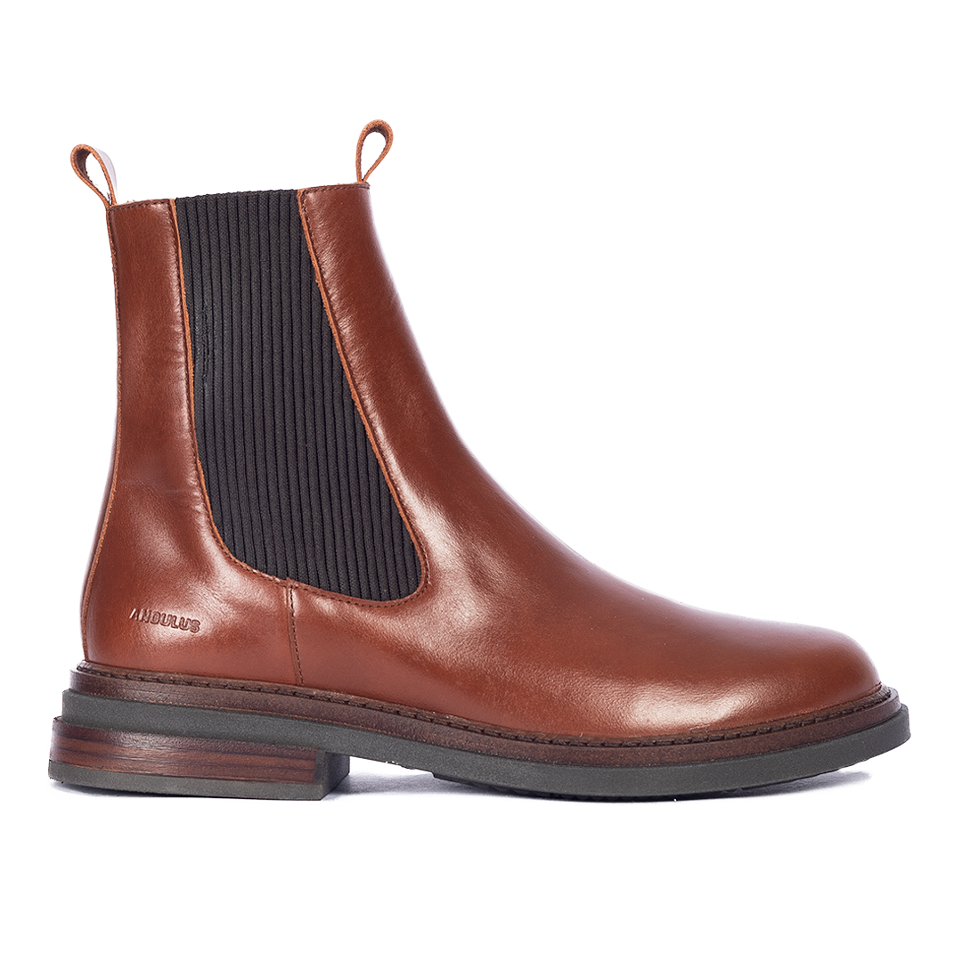 Stiefel mit Gummizug