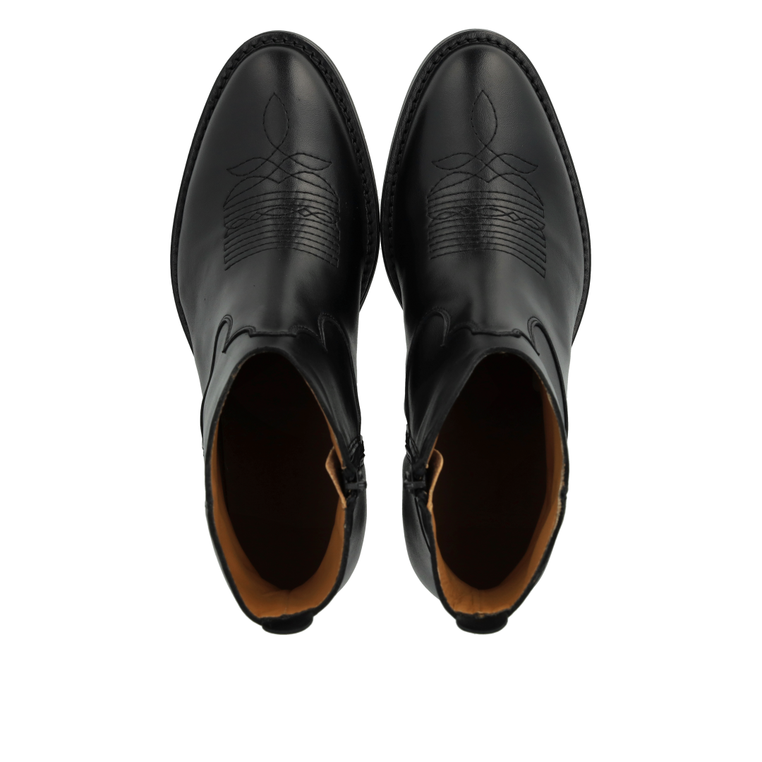Cowboystiefel mit Ziernähten