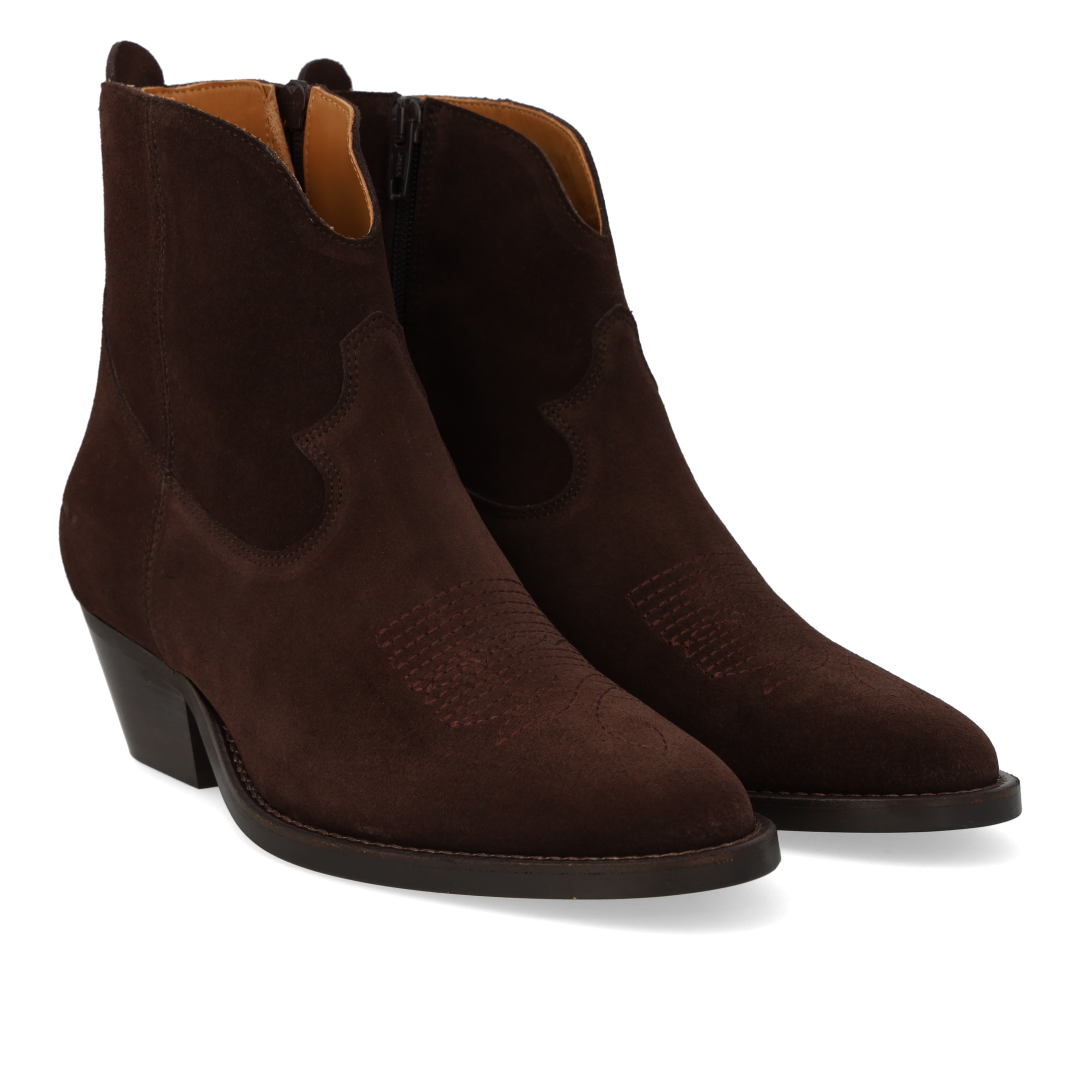 Cowboystiefel mit dekorativen Ziernähten
