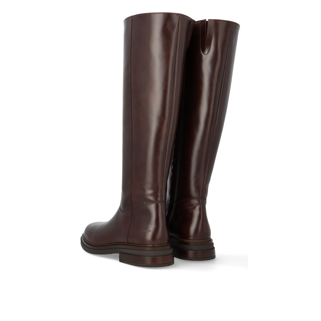 Stiefel mit langem Schaft