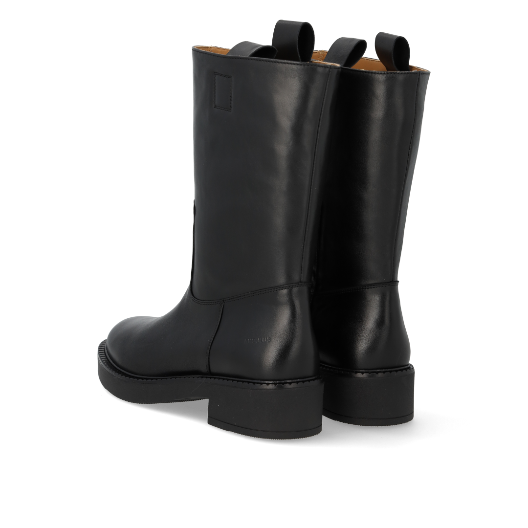 Klobiger Stiefel mit mittelhohem Schaft