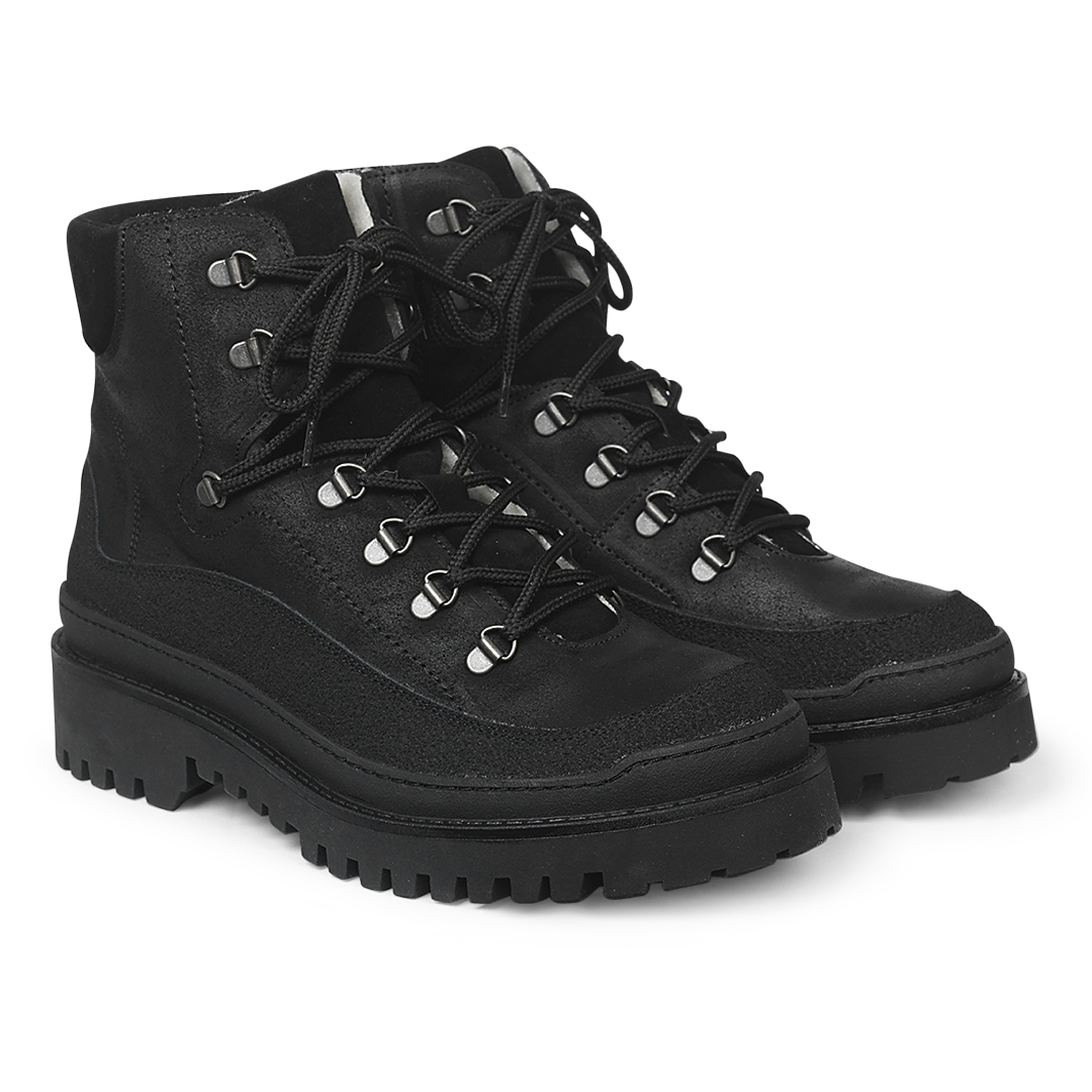 Schnürstiefel mit Wollfutter
