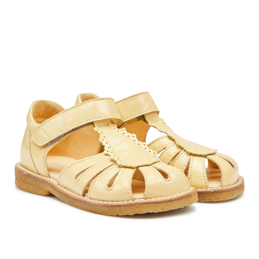 Sandal mit Tropfendetail