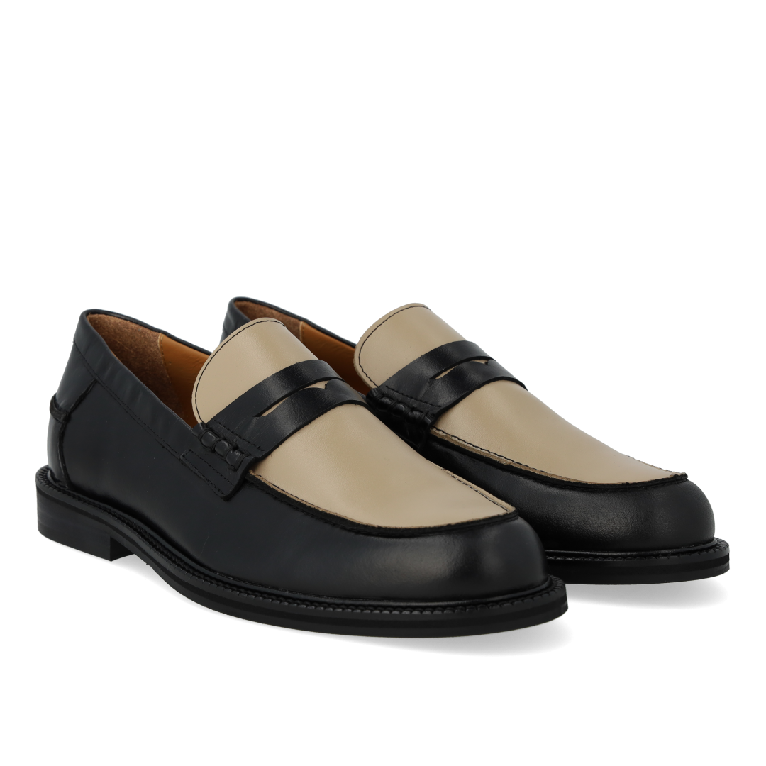 Klassischer Penny-Loafer mit Colourblocking