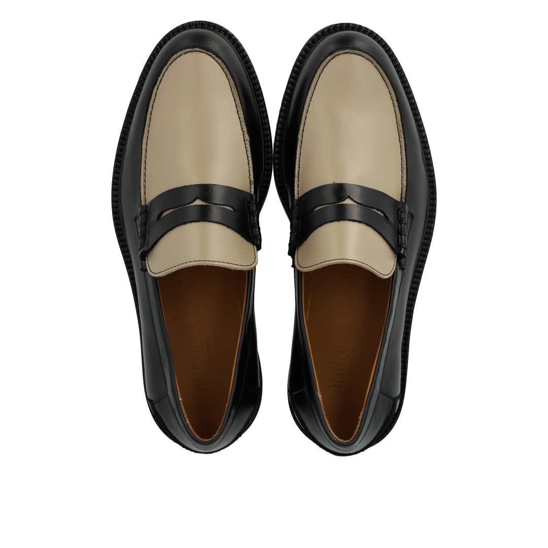 Klassischer Penny-Loafer mit Colourblocking