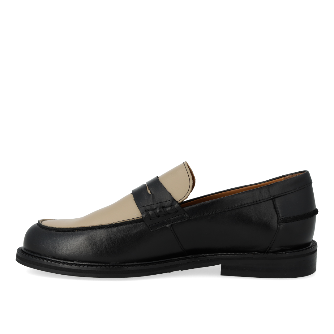 Klassischer Penny-Loafer mit Colourblocking