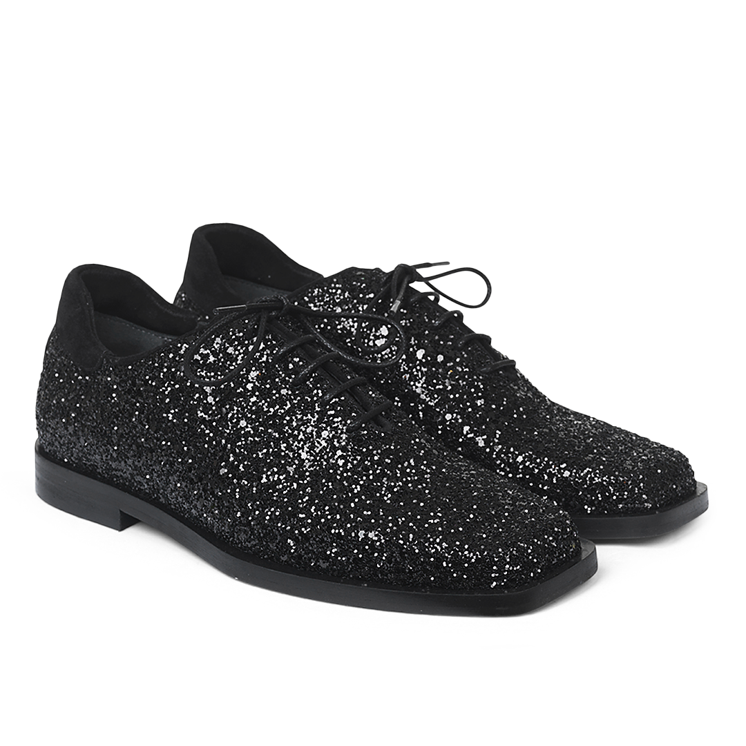 Schnürschuhe