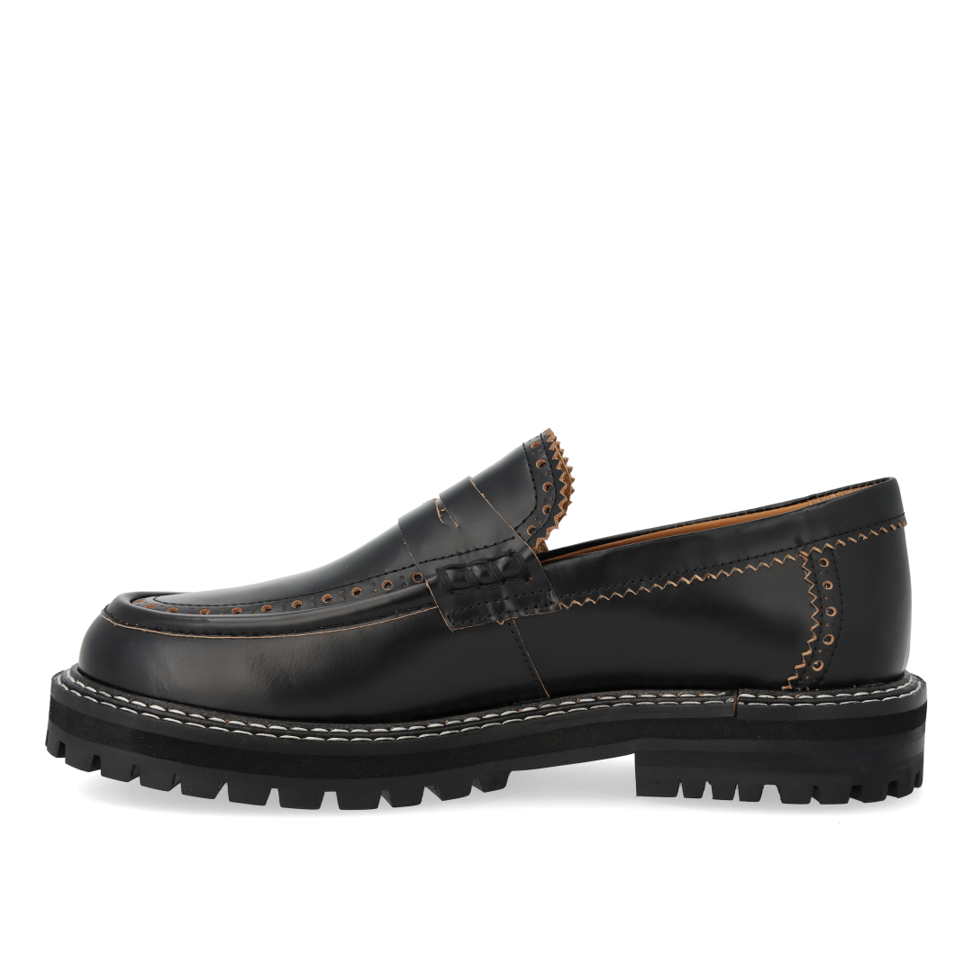 Loafer mit dekorativem Brogue-Lochmuster