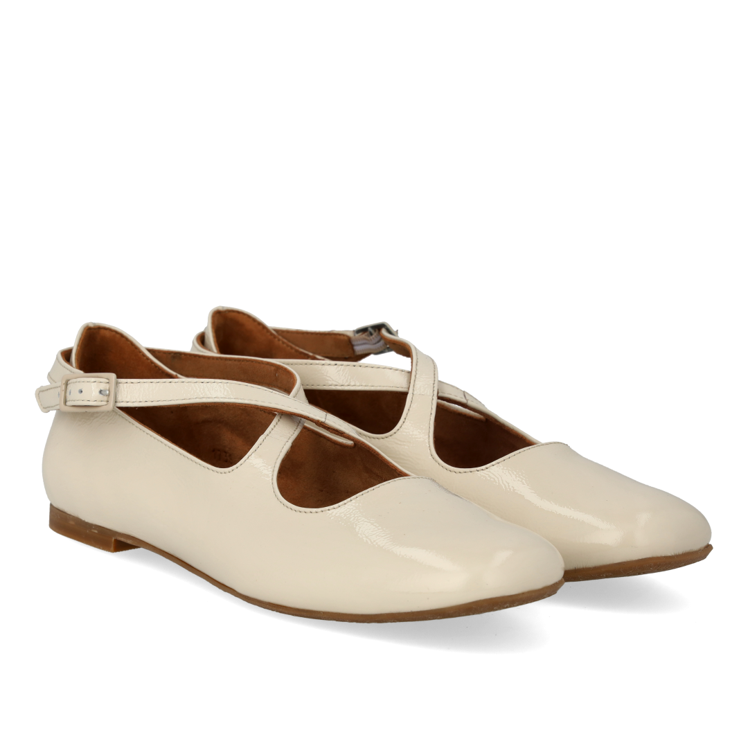 Mary Jane Ballerina mit Kreuzdetail