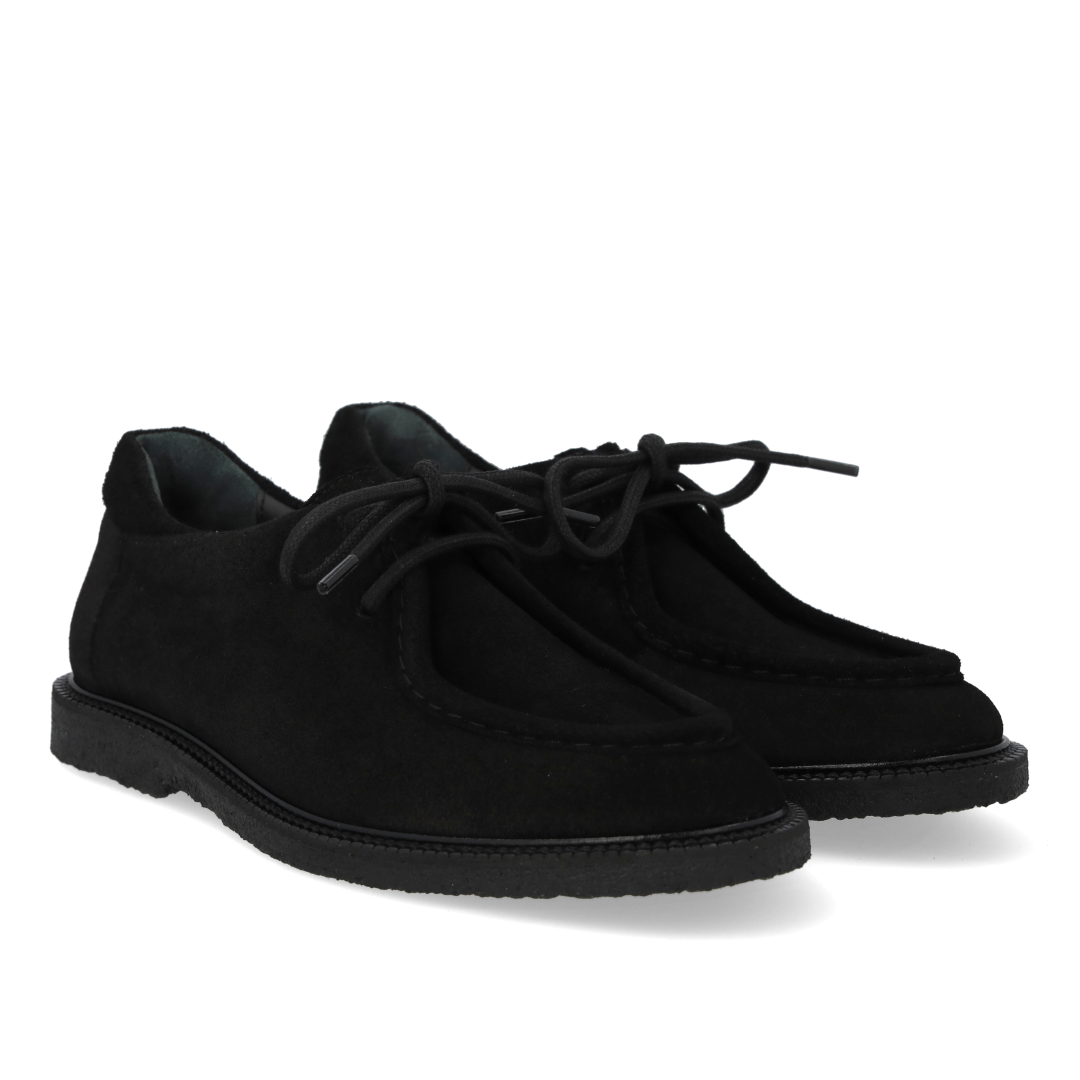 Schnürschuhe