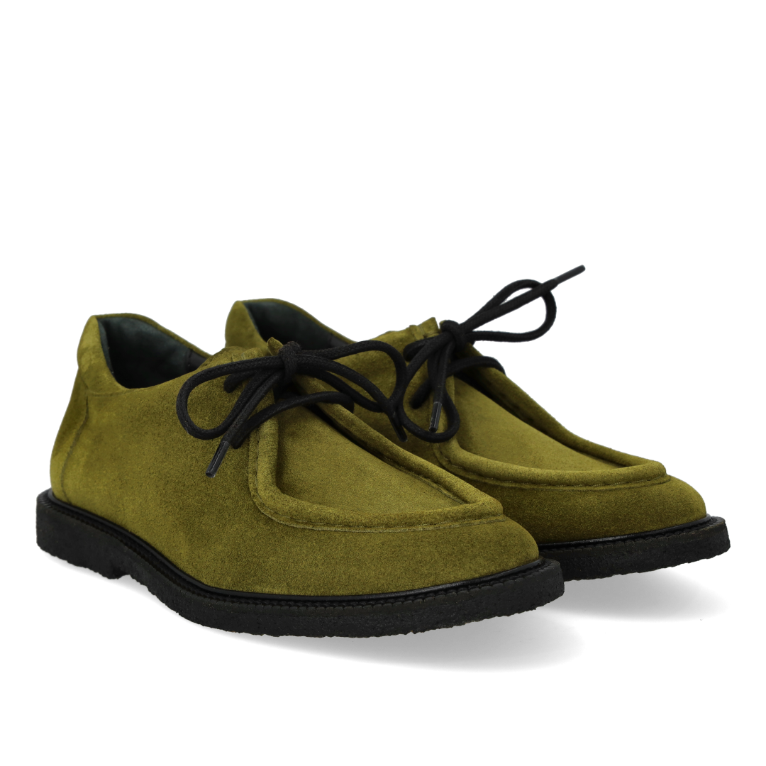 Schnürschuhe