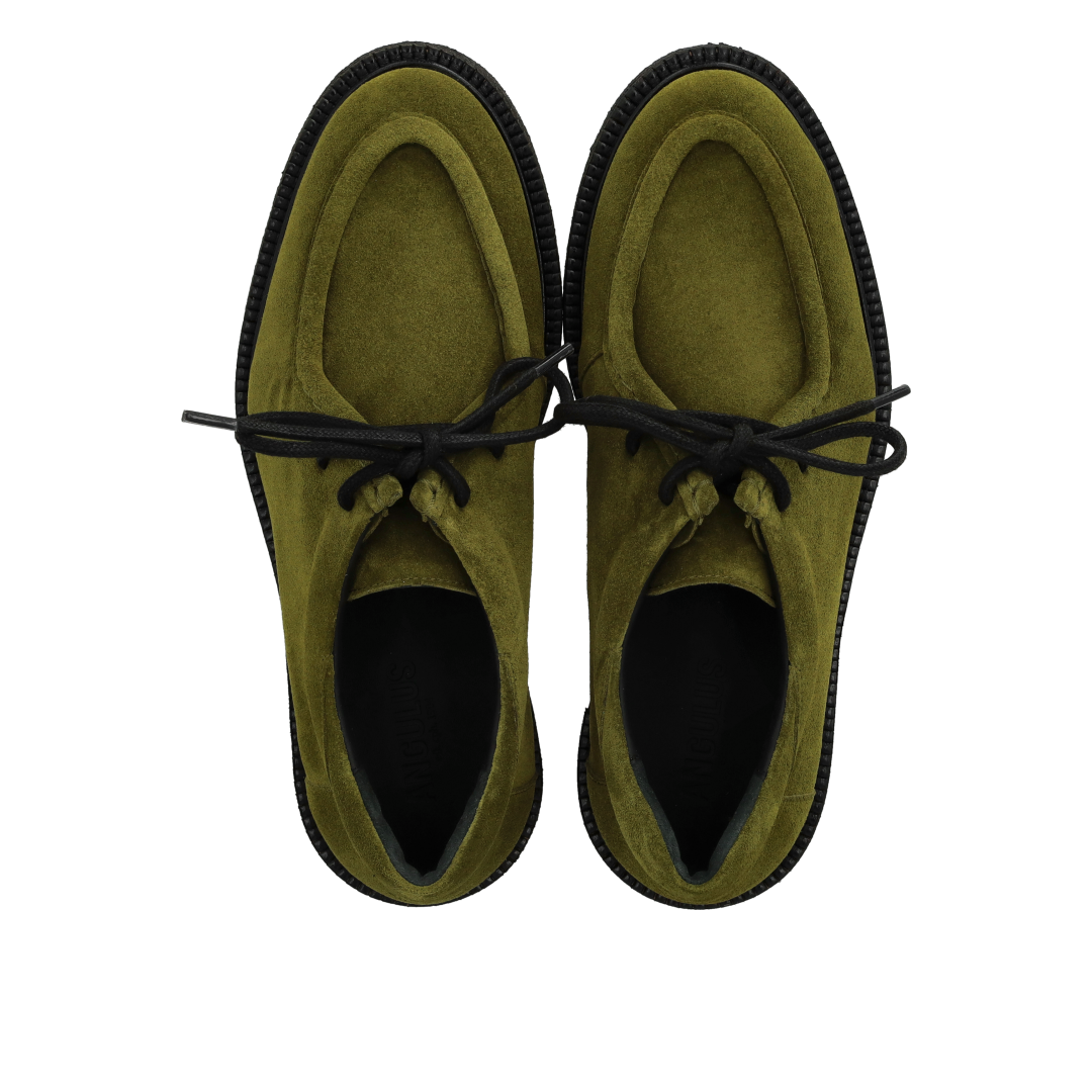 Schnürschuhe