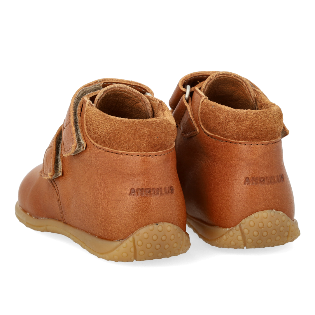 Der erste Schuh