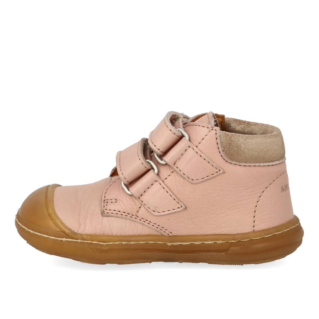 Der erste Schuh mit Zehenschutz