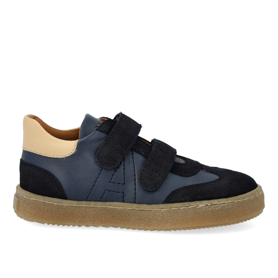 Sportlicher Color-Block-Sneaker