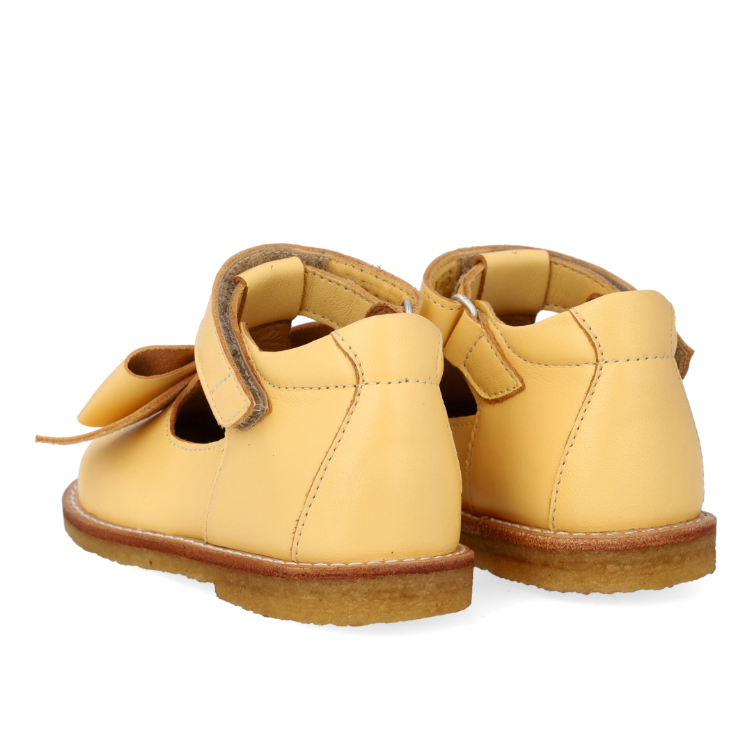 Tüllschuhe mit Schleife