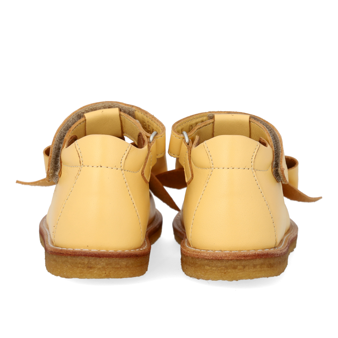 Tüllschuhe mit Schleife