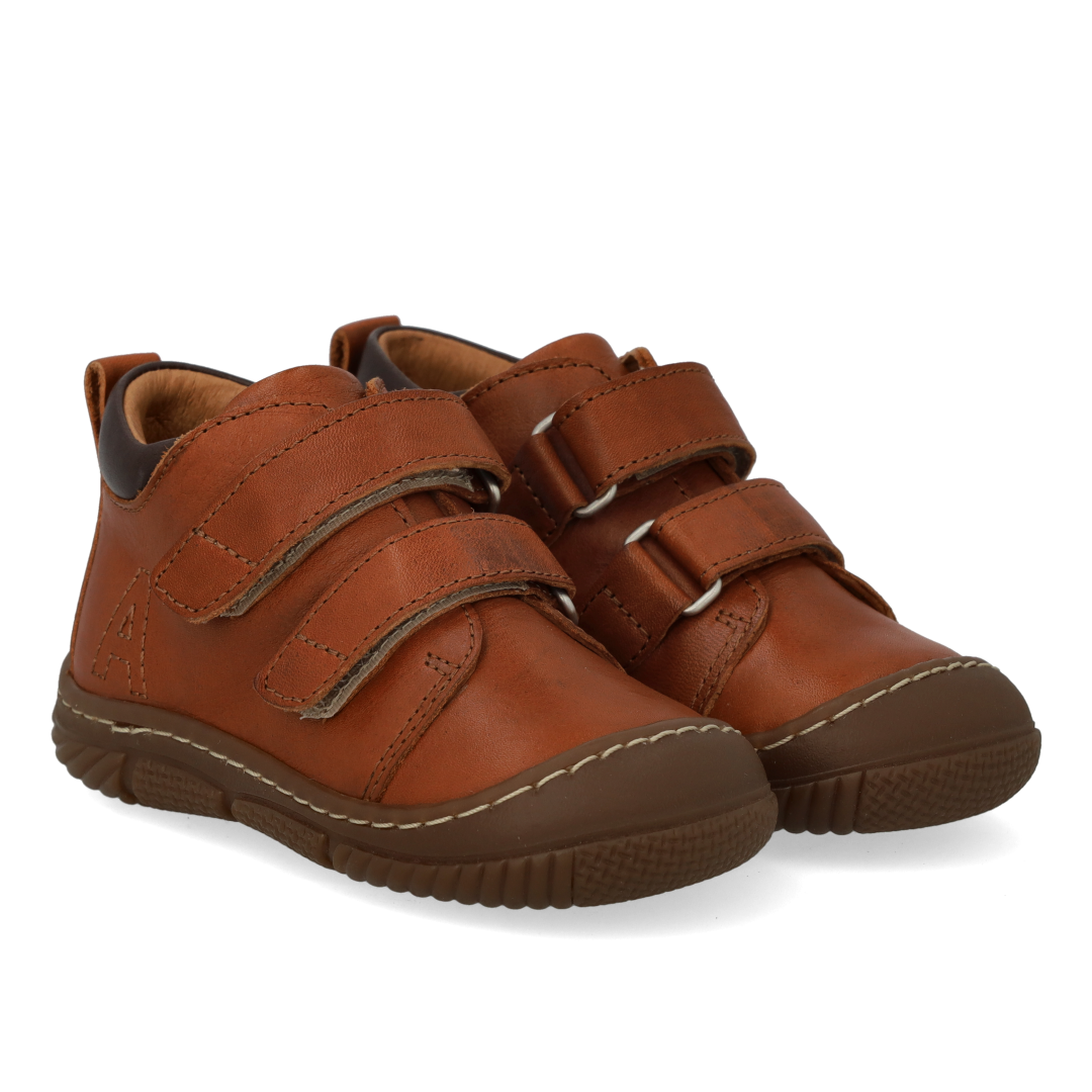 Klettstiefel mit verstärkter Zehenkappe