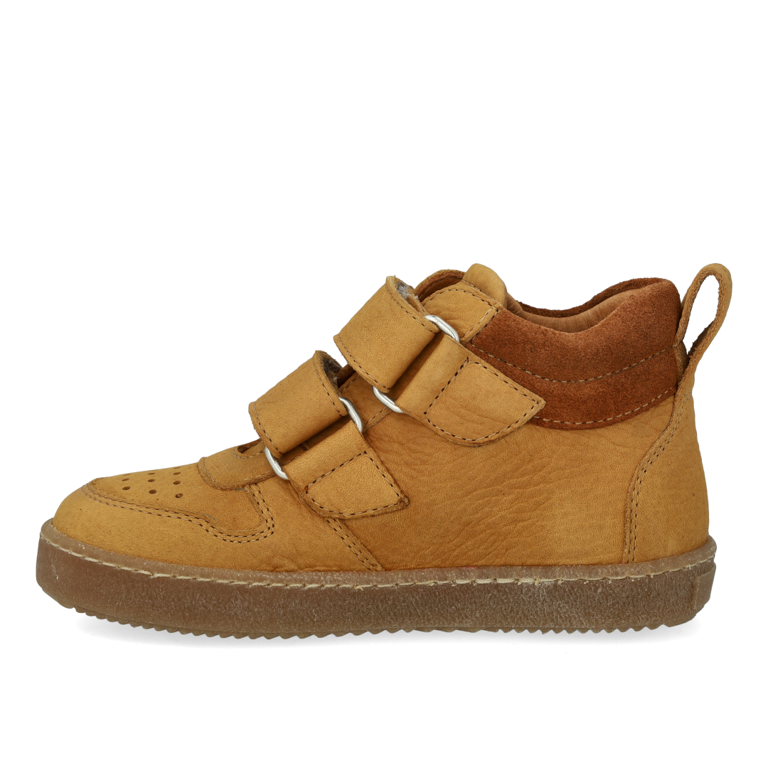 Sneaker mit hohem Schaft