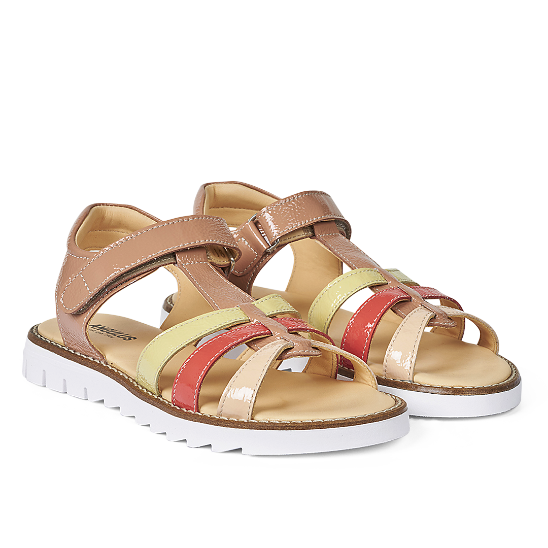Sandale mit T-Riemen und Klettverschluss