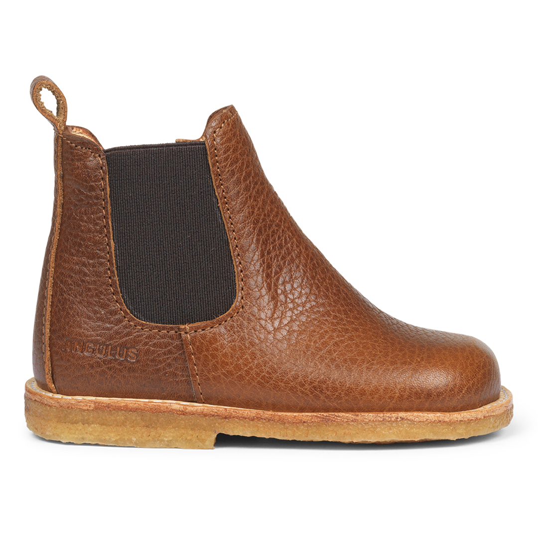 Klassischer Chelsea-Stiefel mit Elastikeinsatz und Reißverschluss