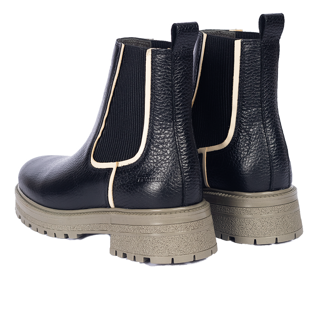 Chelsea-Stiefel mit Kontrastdetail