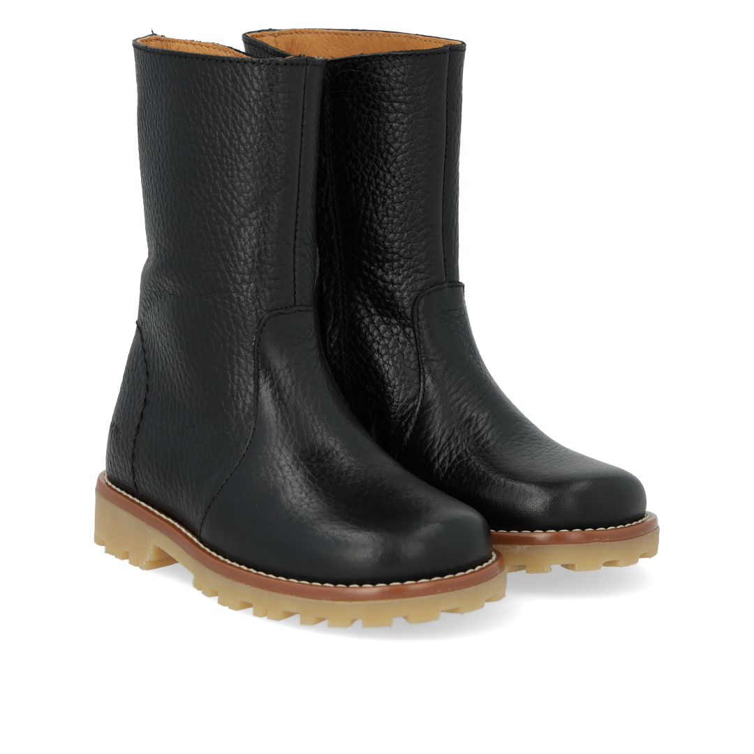 Stiefel mit hohem Schaft