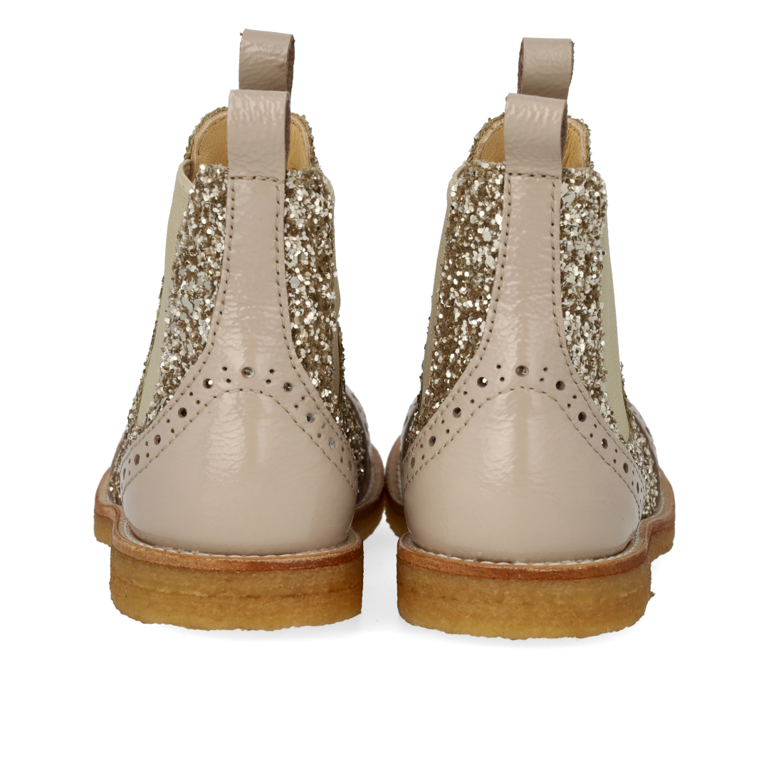 Chelsea-Stiefel mit Brogue-Lochmuster