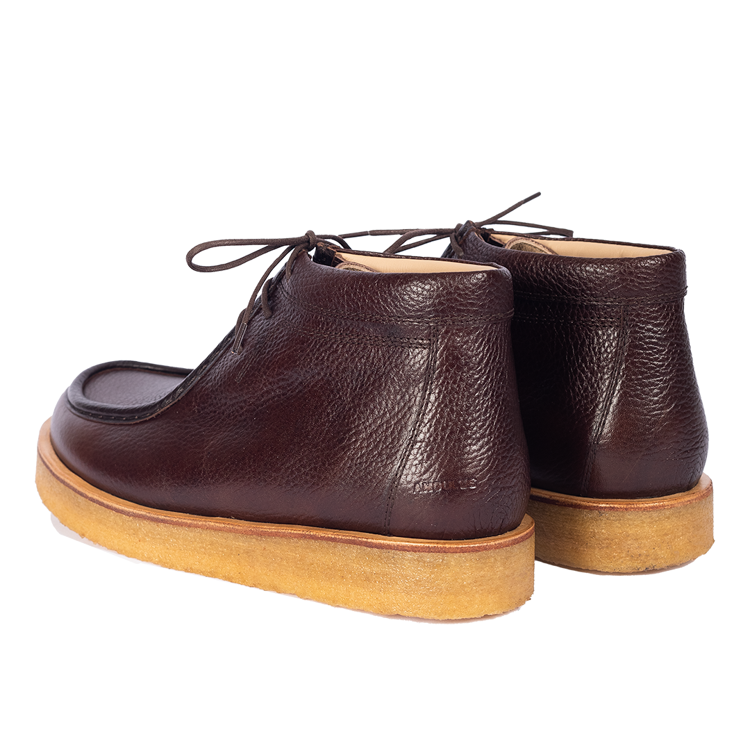 Schnürstiefel