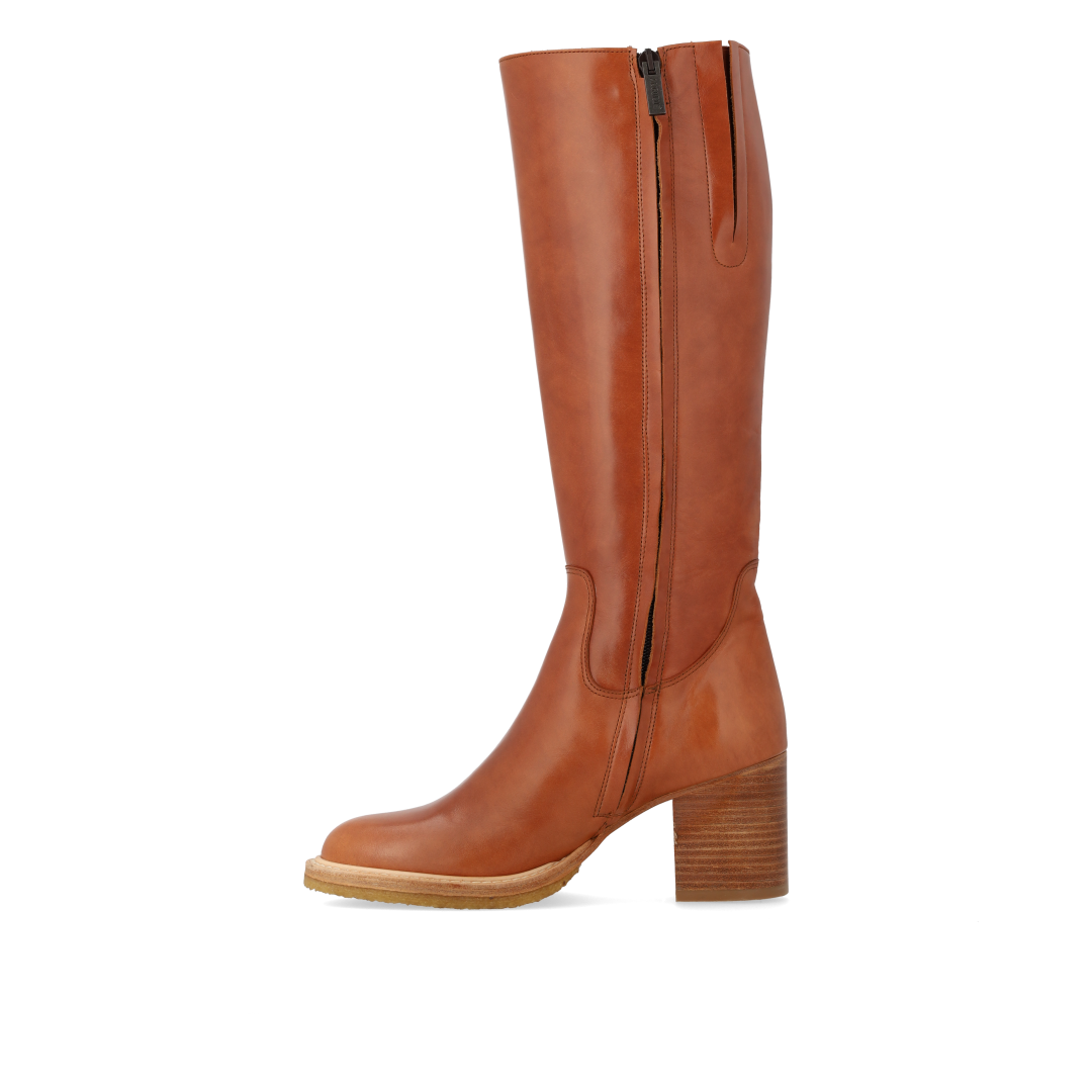 70er-inspirierter Lederstiefel mit langem Schaft