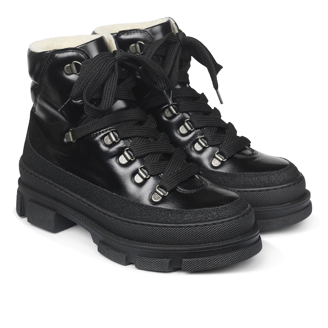 Schnürstiefel mit weichem Merino-Wollfutter